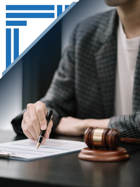 <em>ADVOCACIA ESPECIALIZADA EM</em><br /><strong>PLANOS DE SA&Uacute;DE, SUS, ERRO M&Eacute;DICO E SEGUROS</strong>