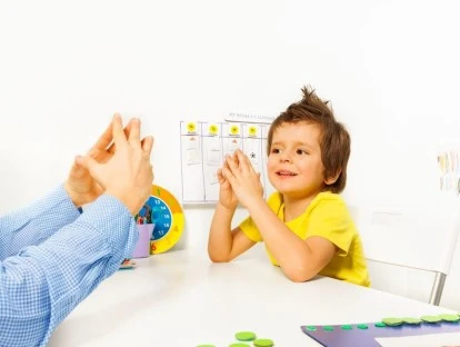 Plano de saúde é condenado a custear terapia ocupacional para criança