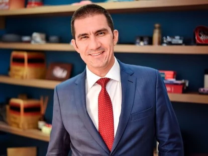 Elton Fernandes: advogado especialista em plano de saúde e professor de Direito