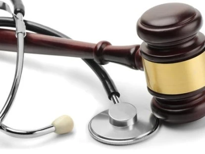 Queimadura na face causada por erro médico 