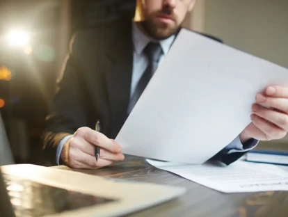 Plano de saúde coletivo cancelado: o que fazer e quando buscar a Justiça