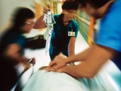 Plano de saúde é condenado em danos morais por negar atendimento de emergência.