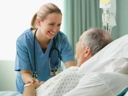 Plano de saúde é obrigado a pagar tratamento de idoso em hospital de retaguarda