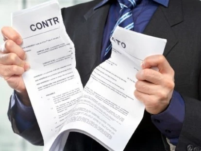 Cancelamento de plano de saúde empresarial