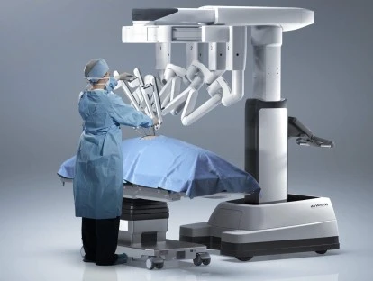 Linfadenectomia retroperitoneal laparoscópica robótica