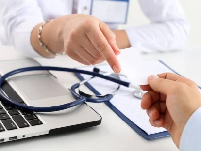 Aposentados e demitidos têm direito a plano de saúde? Entenda