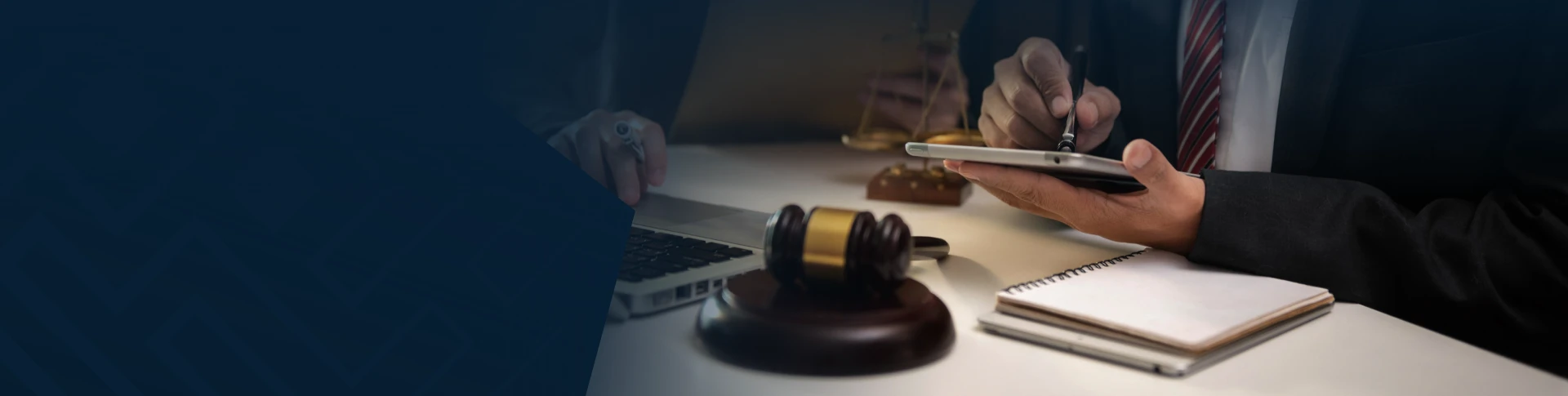 &Aacute;REAS DE&nbsp;ATUA&Ccedil;&Atilde;O