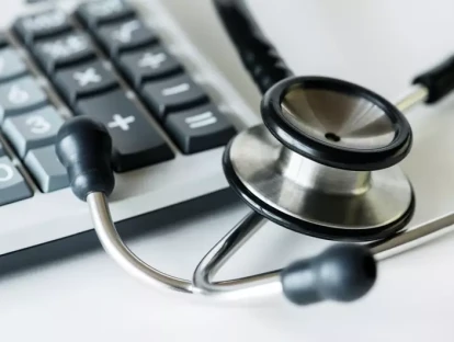 Reajustes de planos de saúde coletivos superam índice da ANS