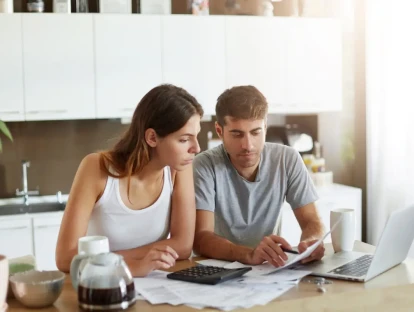 Reajuste dos planos de saúde empresariais pressiona famílias e empresas