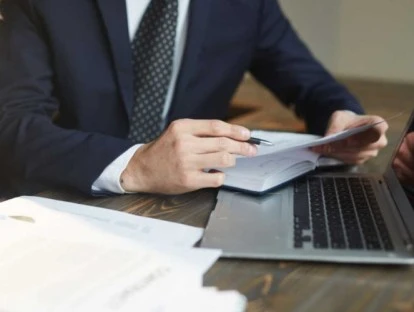 Portal Carreira Jurídica explica atuação de advogado especialista em planos de saúde