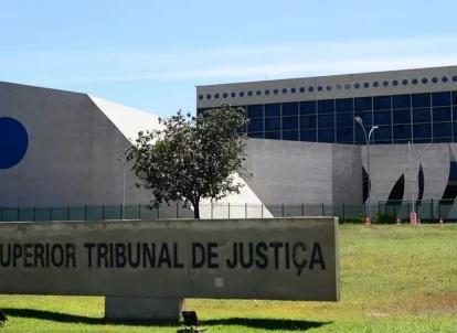 STJ aplica tese do falso coletivo em planos de saúde, segundo Lawletter
