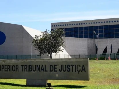 STJ aplica tese do falso coletivo em planos de saúde, segundo Lawletter