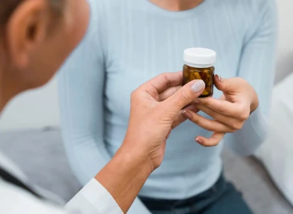 Portal Migalhas publica análise de Elton Fernandes sobre medicamento domiciliar