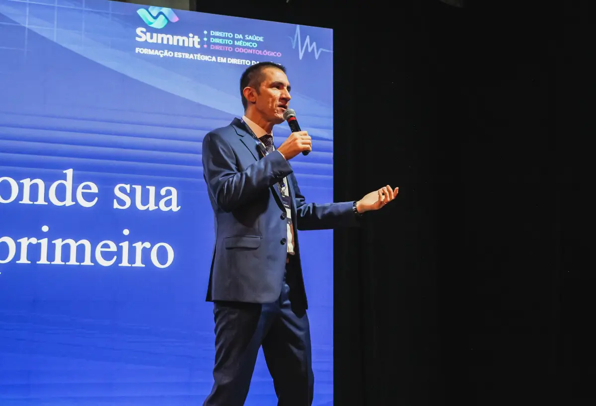 Advogado Elton Fernandes