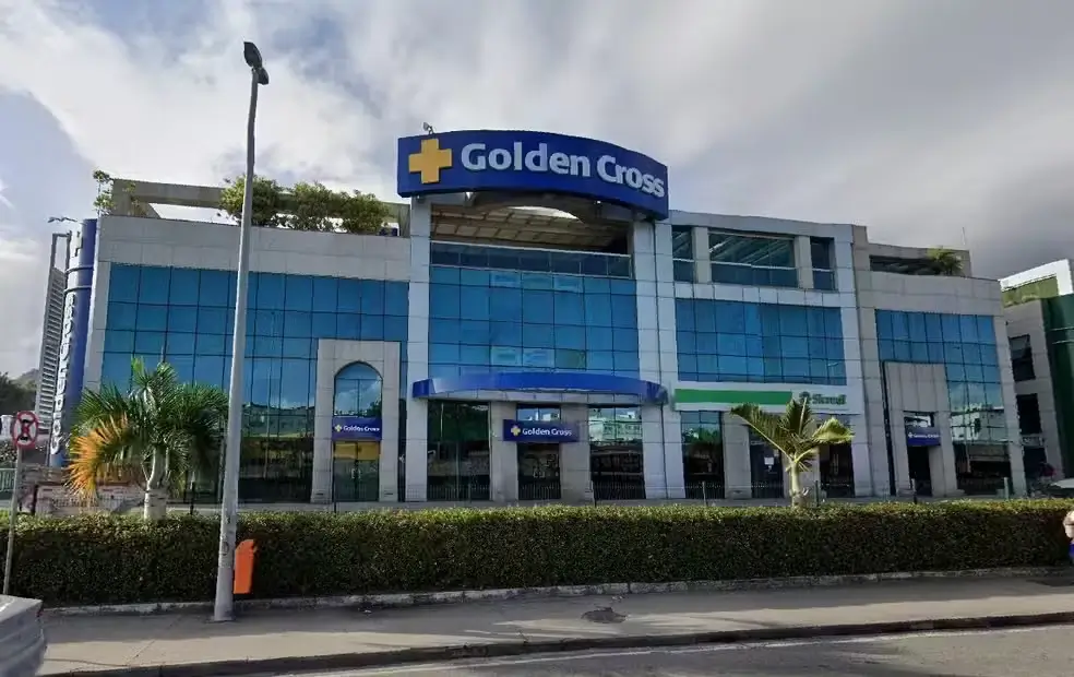 Golden Cross encerra atividades, como fazer portabilidade de carências